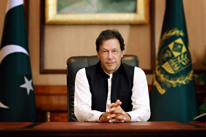 عمران خان: دافغان جګړې حل یواځې دخبرو له لارې ممکن دی.