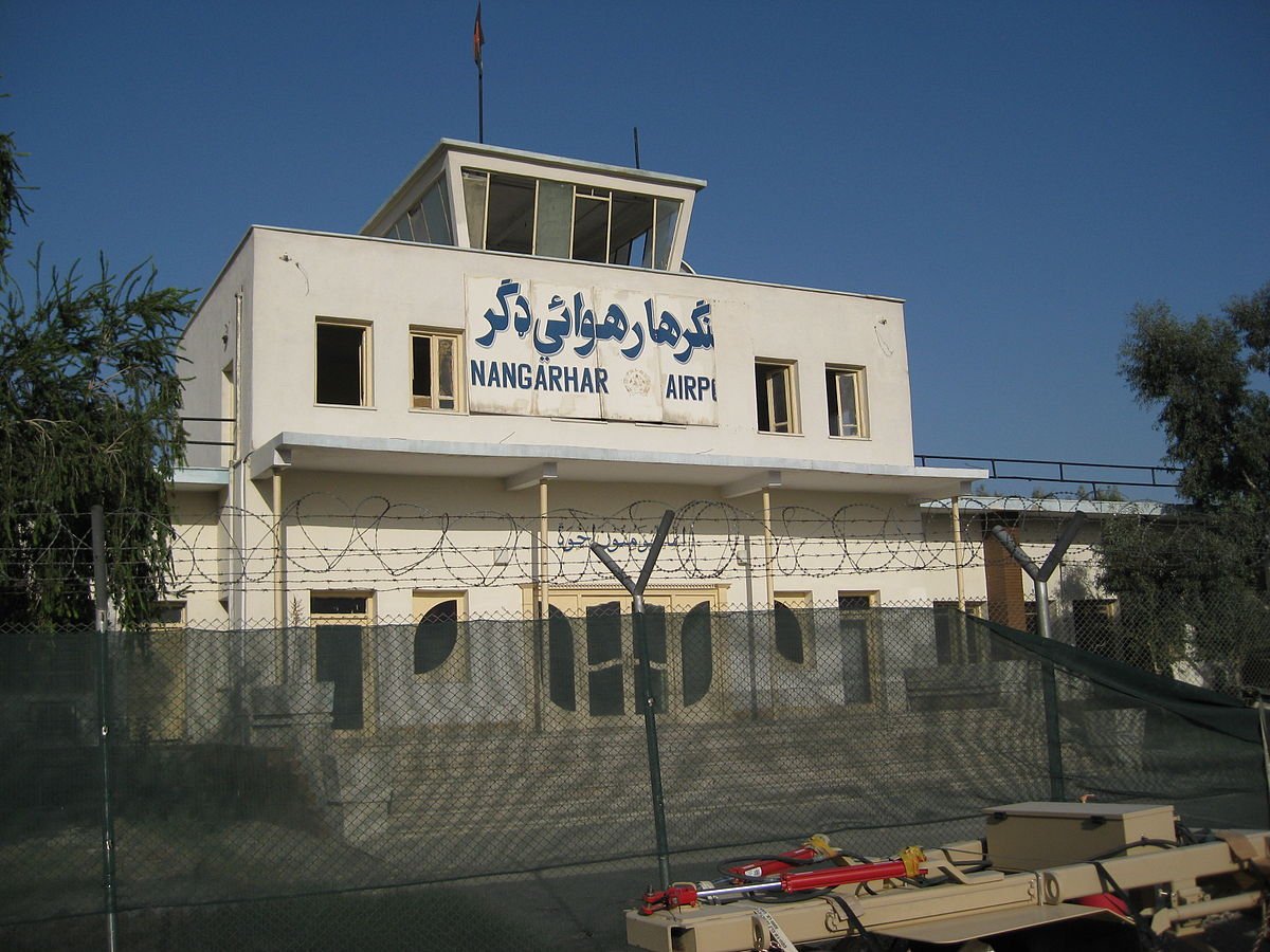 له دوو لیسزو ځنډ وروسته؛ د ننګرهار ملکي هوايي ډګر الوتنو ته چمتو شو