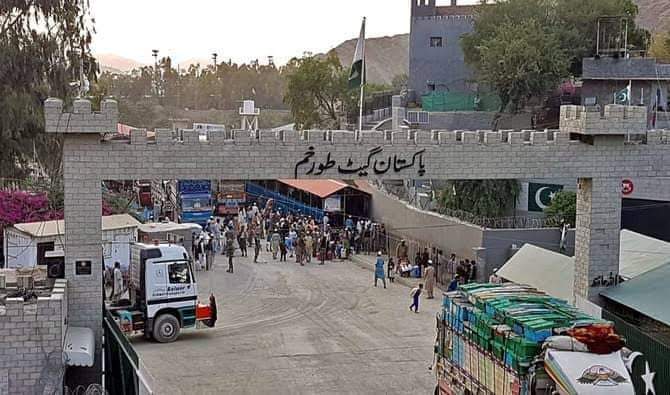 پاکستان: سختو ناروغانو ته اجازه ورکوي، چې په تورخم پېښور ته ولاړ شي.